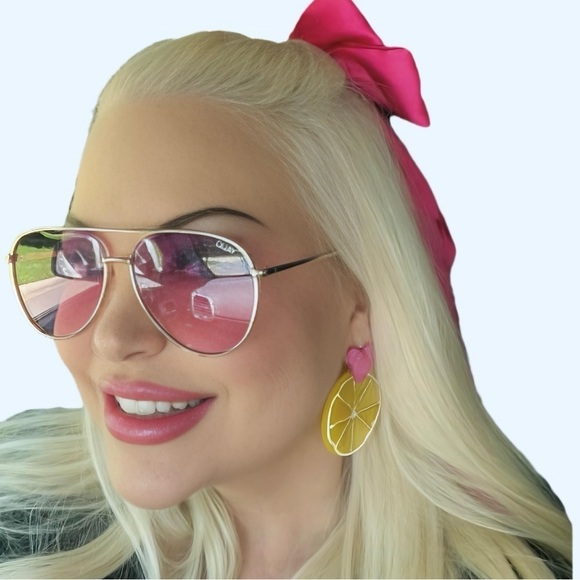 LAST 1! Large Orange and Heart Acrylic Dangle Fashion Earrings! - Picture 4 of 7